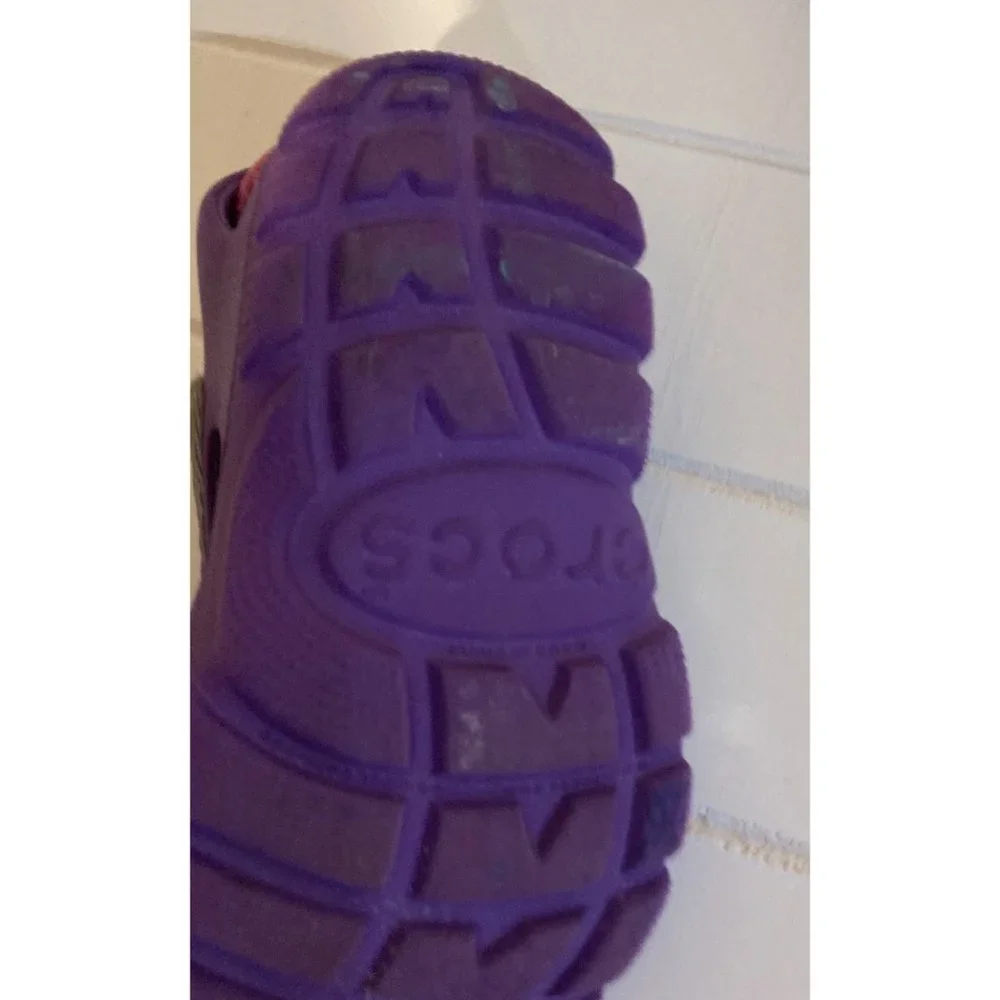 Crocs purple pink slip on water shoes 6/7